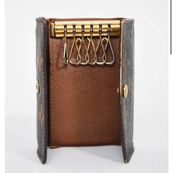 Louis Vuitton Monogram 6 Key Holder - Picture 3 of 10